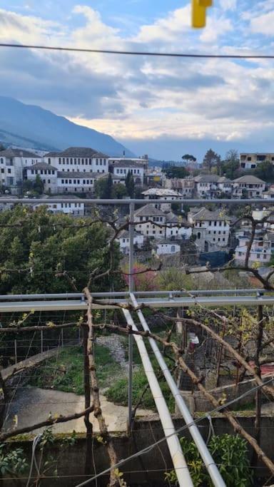 Your Home Away From Home! Gjirokastër Eksteriør billede