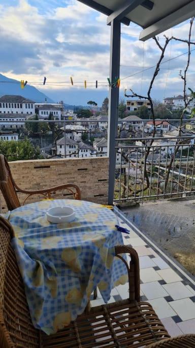 Your Home Away From Home! Gjirokastër Eksteriør billede